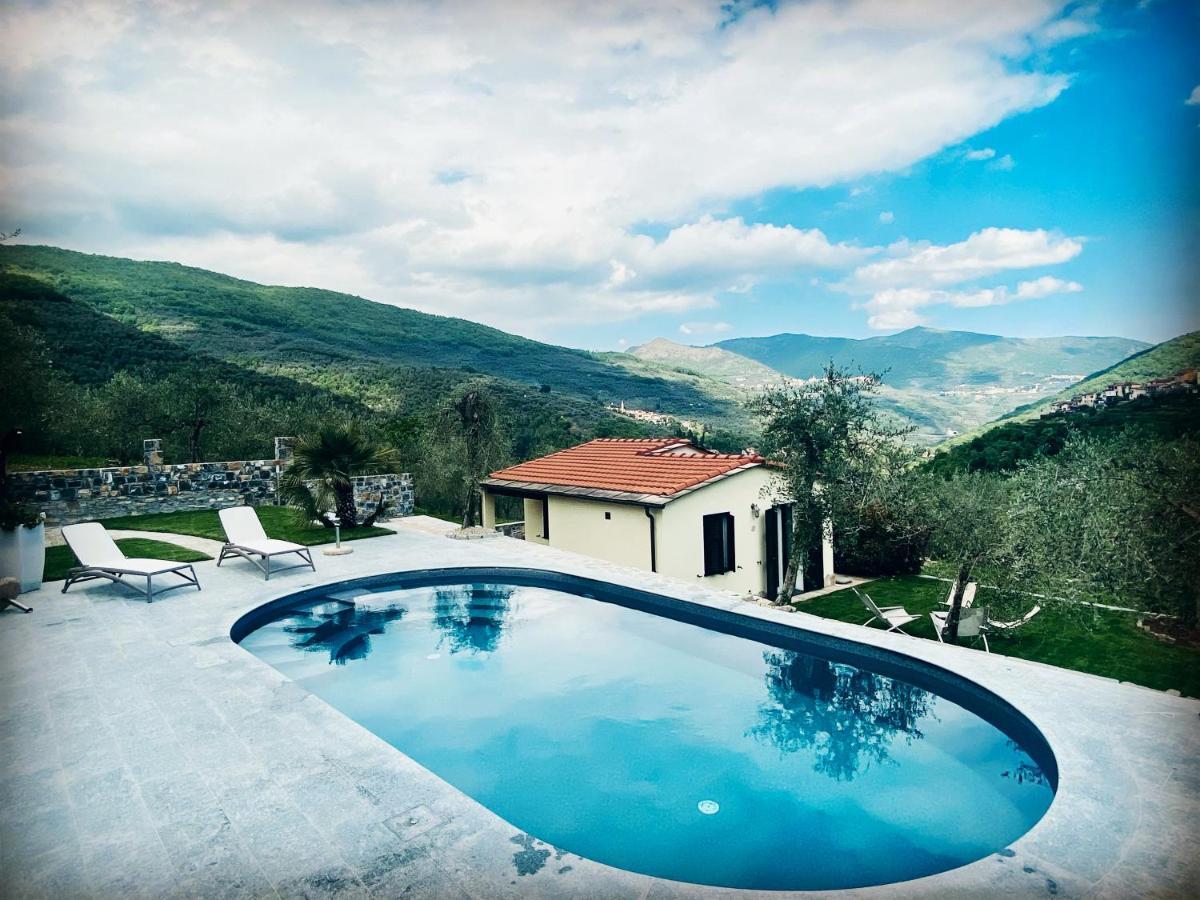 Casa Vacanze Gli Ulivi Borgomaro Exterior foto