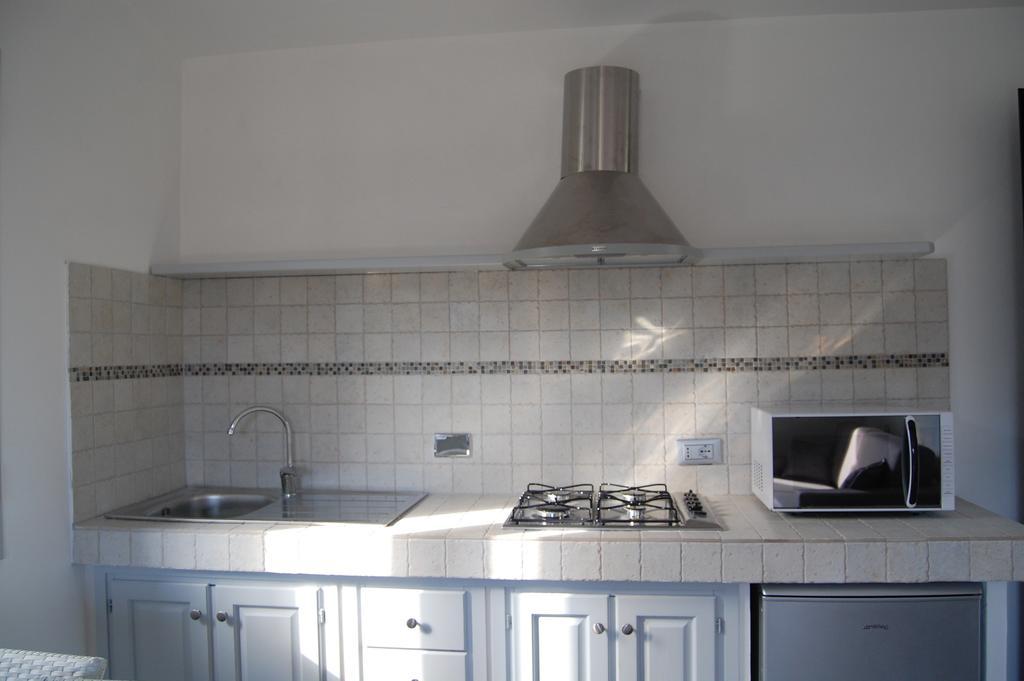 Casa Vacanze Gli Ulivi Borgomaro Cameră foto