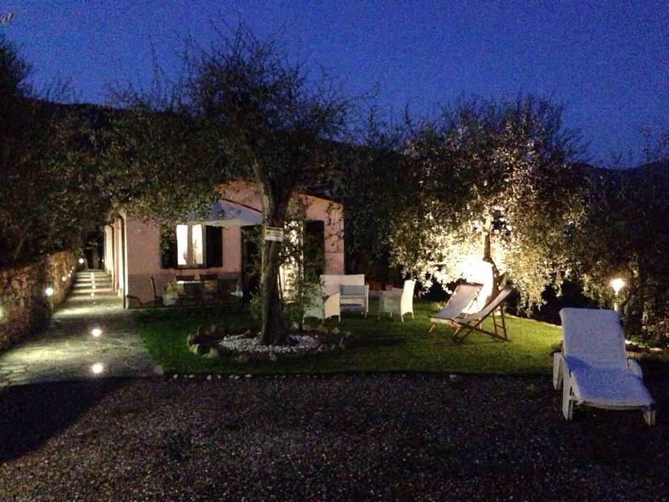 Casa Vacanze Gli Ulivi Borgomaro Cameră foto